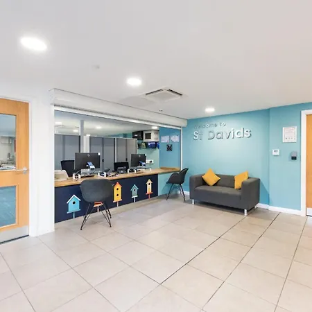 Inviting Modern Private Ensuite Rooms At St Davids Student Accommodation For Students Only Swansea Exterior foto
