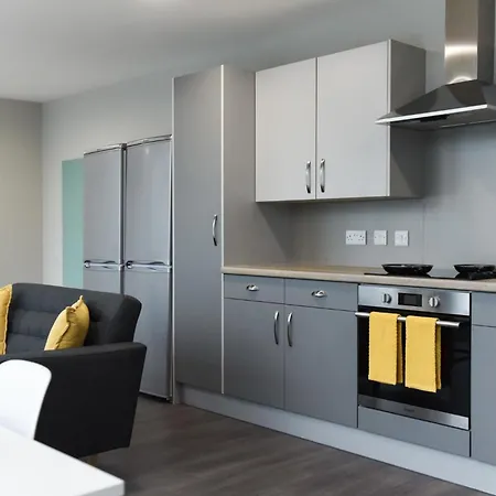 Inviting Modern Private Ensuite Rooms At St Davids Student Accommodation For Students Only Swansea Exterior foto