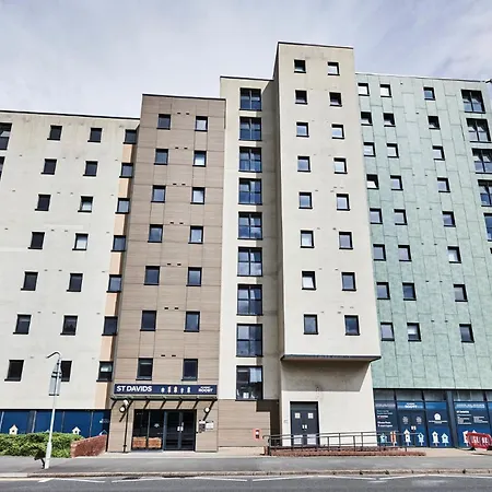 Inviting Modern Private Ensuite Rooms At St Davids Student Accommodation For Students Only Swansea Exterior foto