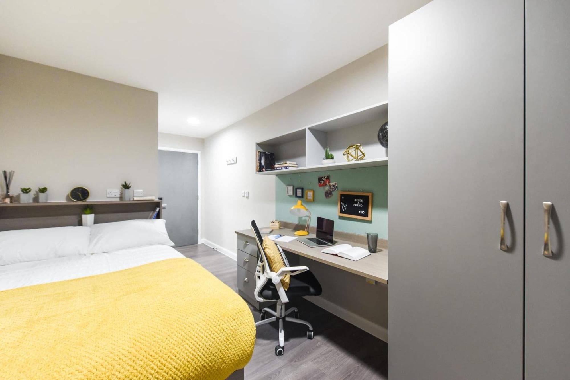Inviting Modern Private Ensuite At St Davids Student For Students Only Apartment