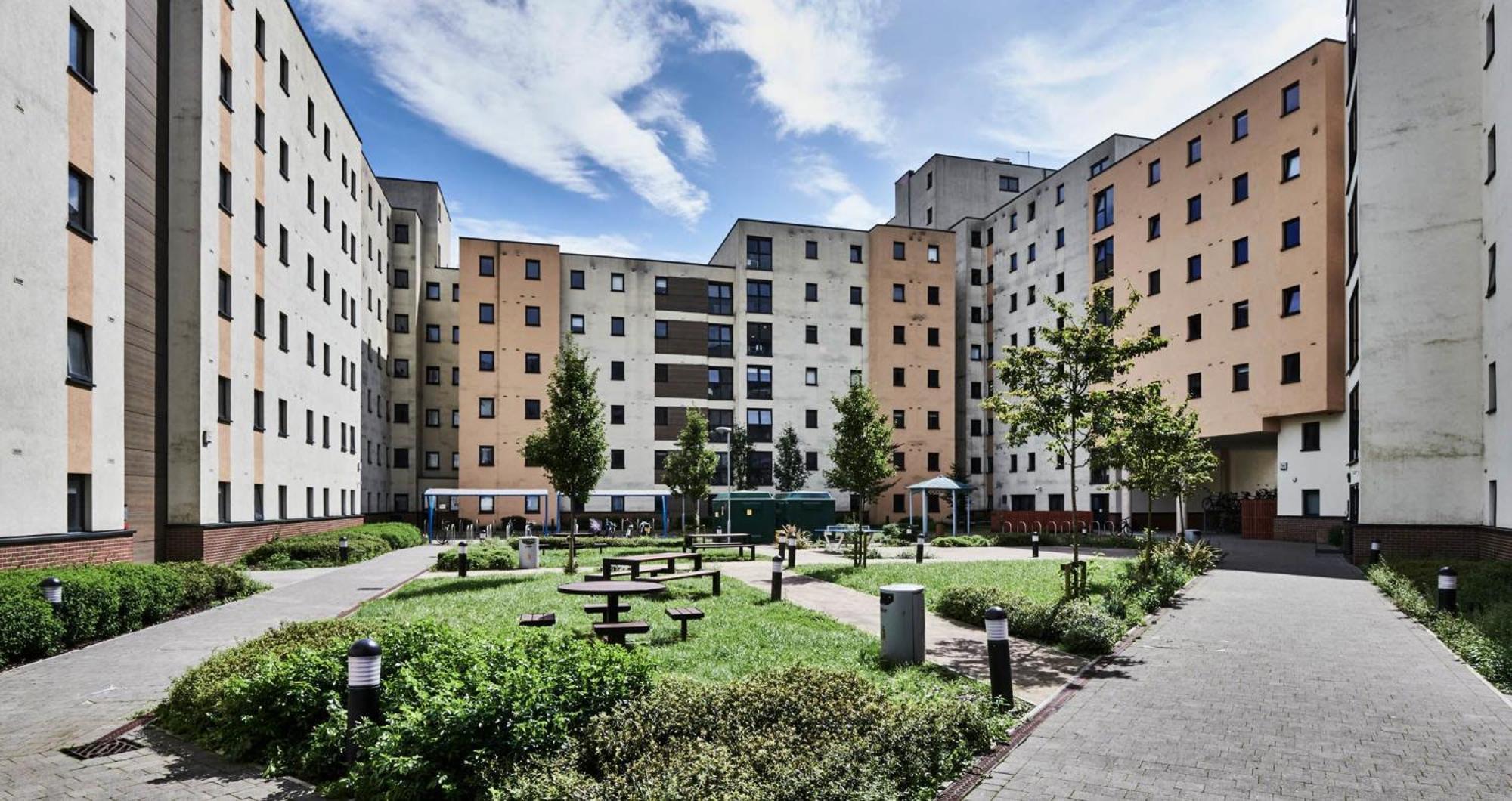 Inviting Modern Private Ensuite At St Davids Student For Students Only Apartment